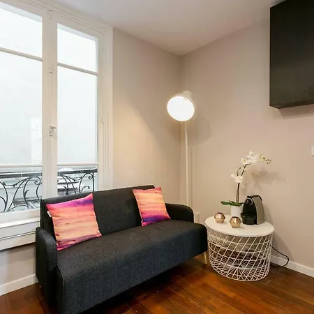 Appartamento Charmant Studio Neuf Proche Des Invalides *