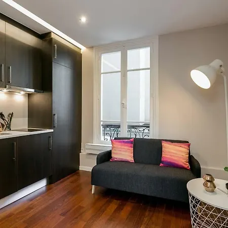 Charmant Studio Neuf Proche Des Invalides Appartamento Parigi